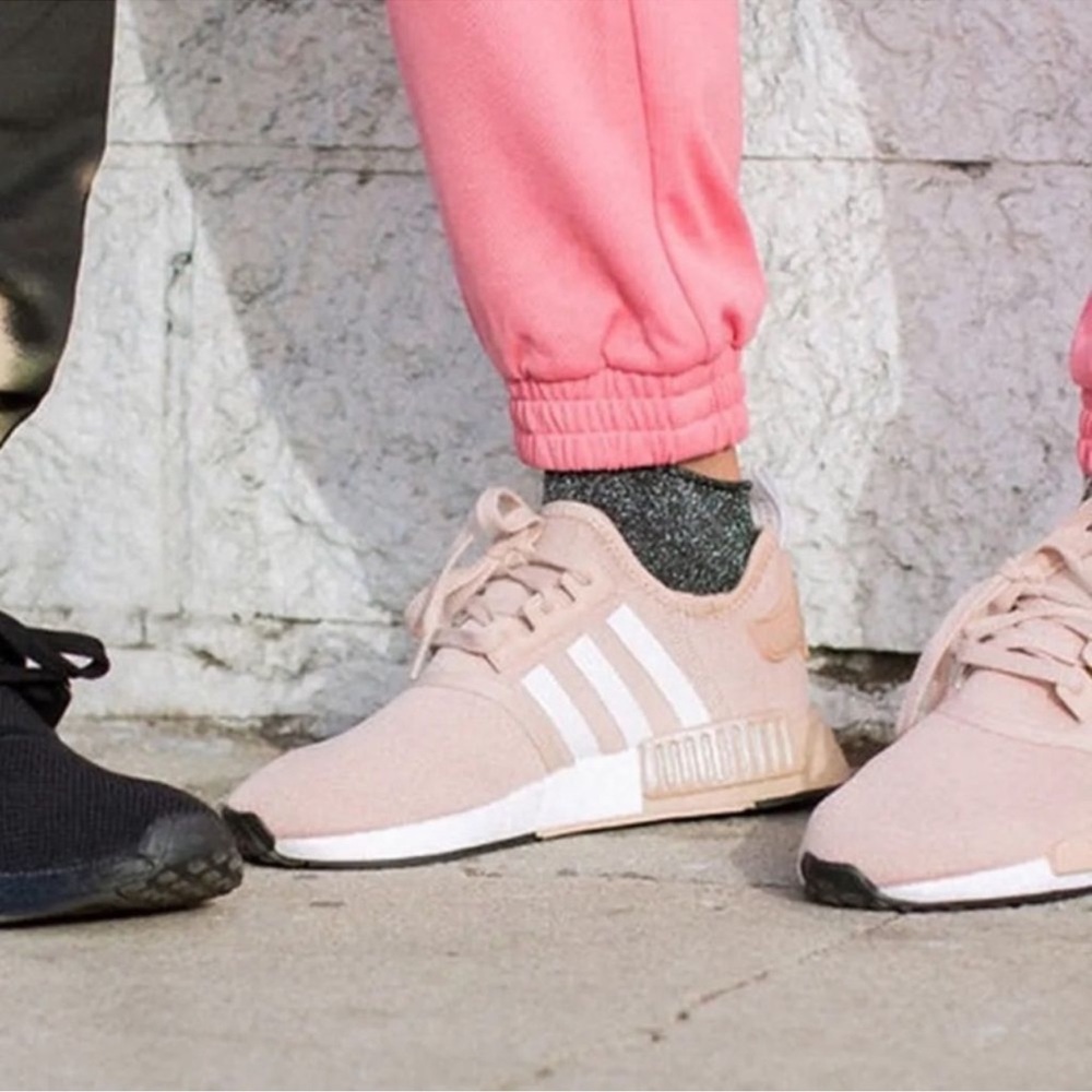 Adidas NMD_R1 Sneakers Ash Pearl size 8.5